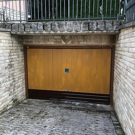 Mariachiara Hauese App Sole *